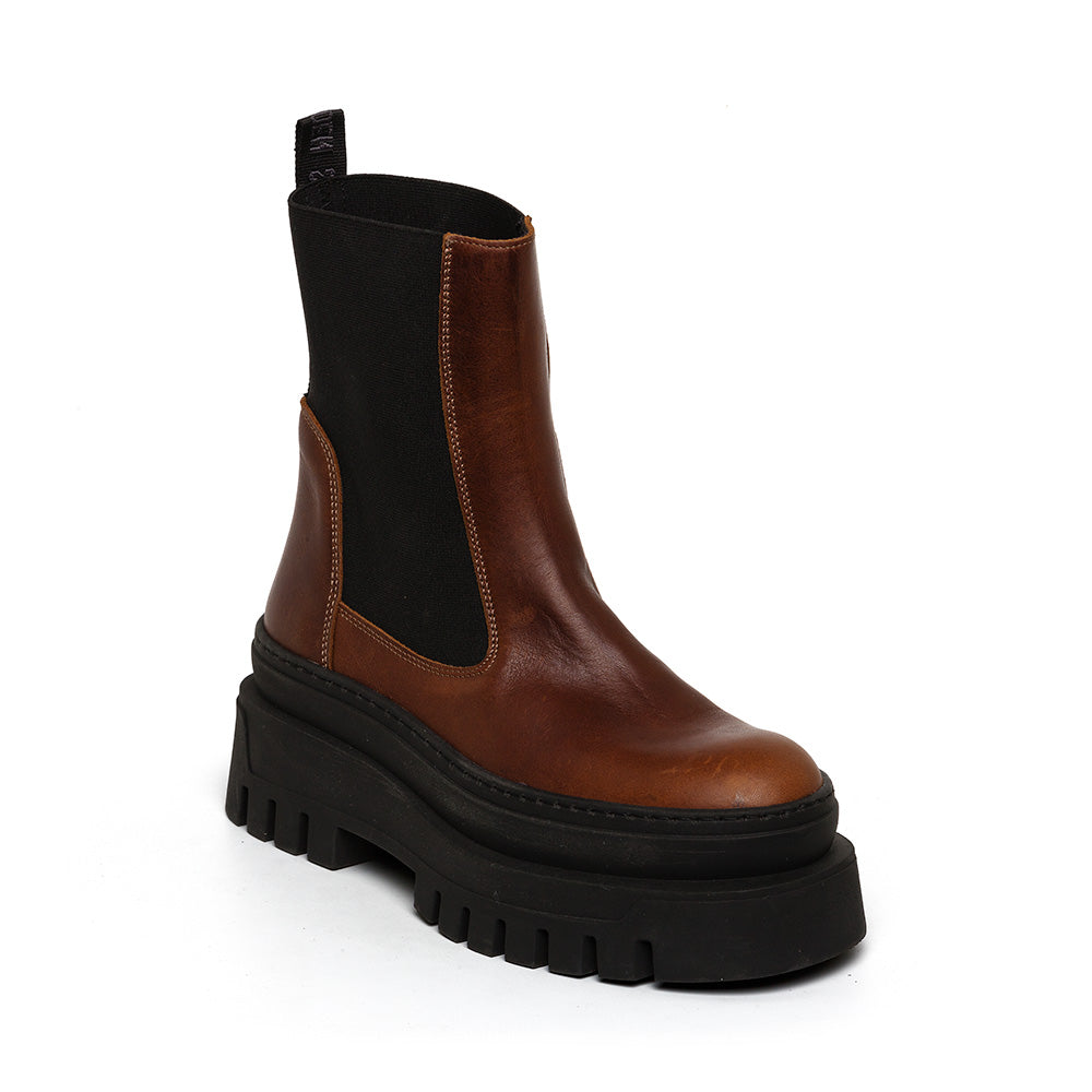 Cassandra Boot CHESTNUT